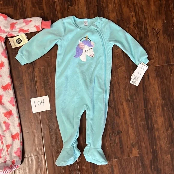 Footies Pajamas - 2 piece lot - Picture 3 of 5